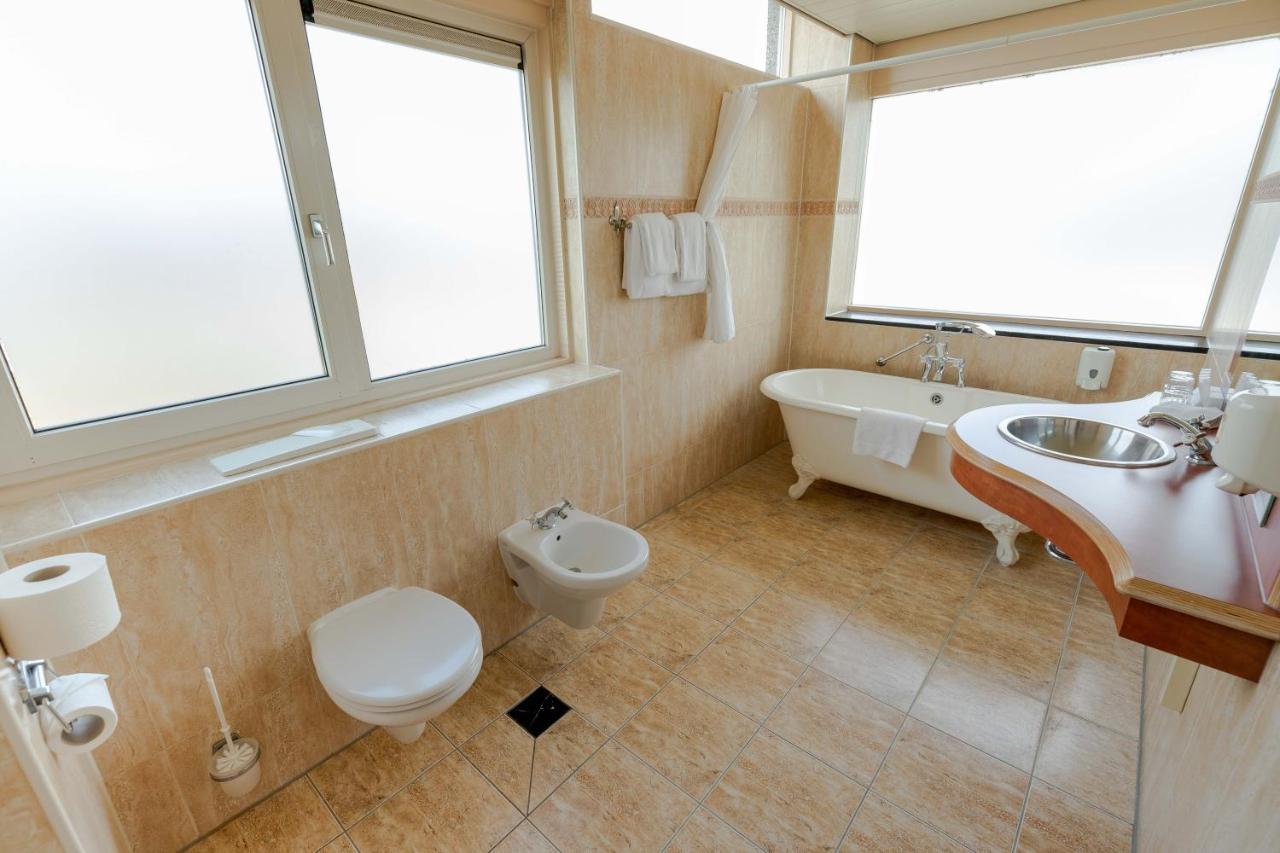 Amicitia Hotel Sneek Ngoại thất bức ảnh