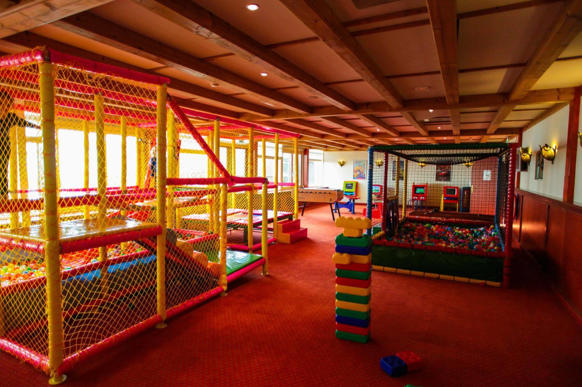 Amicitia Hotel Sneek Ngoại thất bức ảnh
